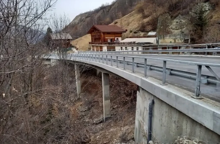 Pont de Praz-Jean au-dessus du Protan