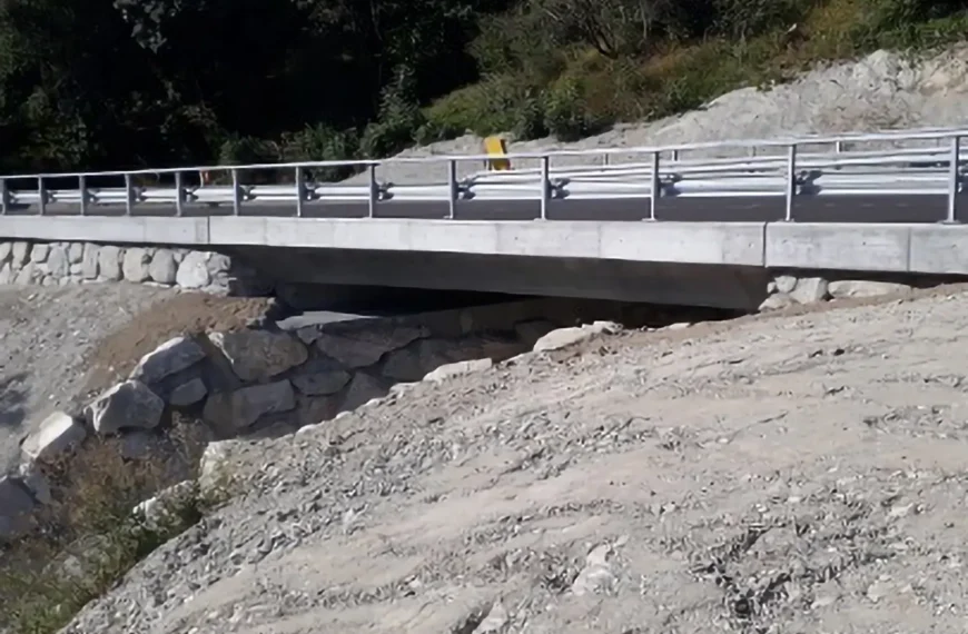 Pont sur le ruisseau Corniolla